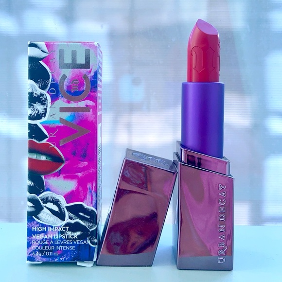 Urban Decay Bad Blood Matte lipstick - Picture 2 of 13